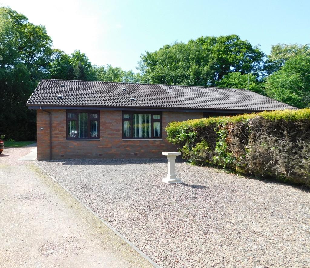 Caroline Gardens, Mid Calder 3 bed semidetached bungalow £1,350 pcm