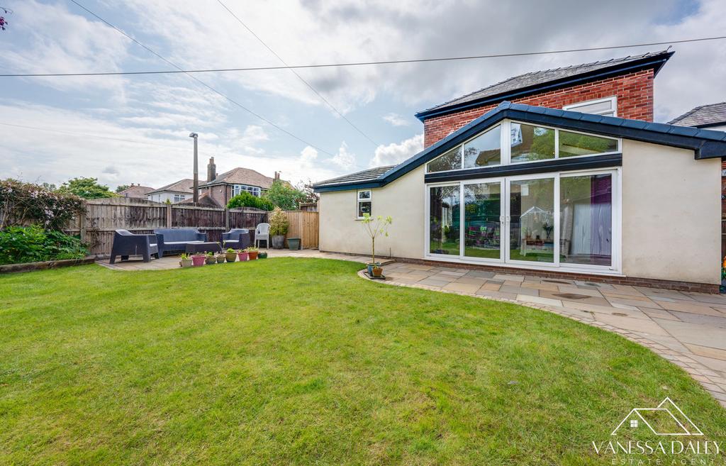 Beech Drive, Preston, PR2 4 bed detached house for sale £380,000