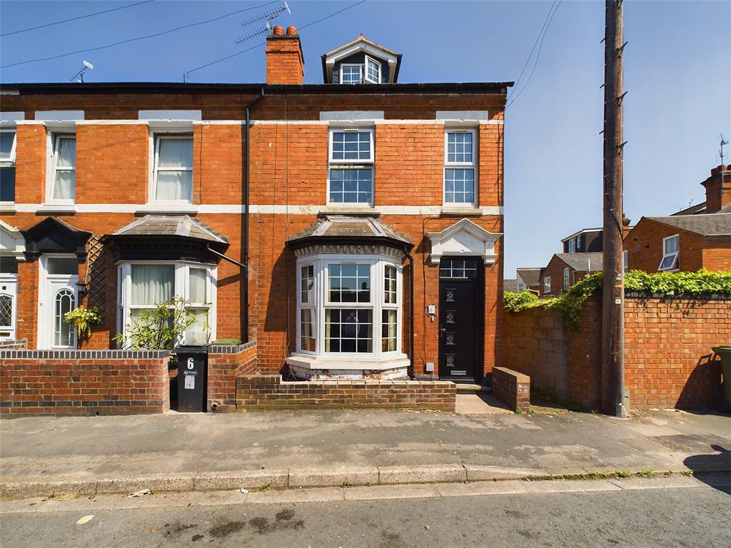 Compton Road, Worcester, Worcestershire, WR5 4 bed end of terrace house
