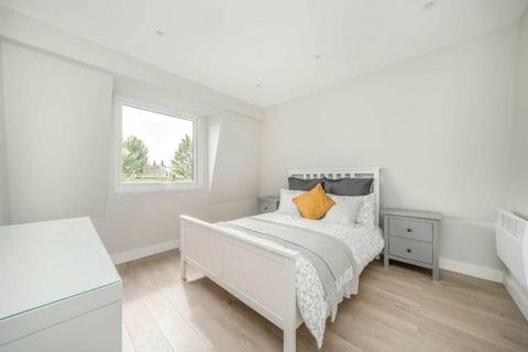 3 bedroom apartment for sale, Sandycombe Road, Kew, Surrey, TW9