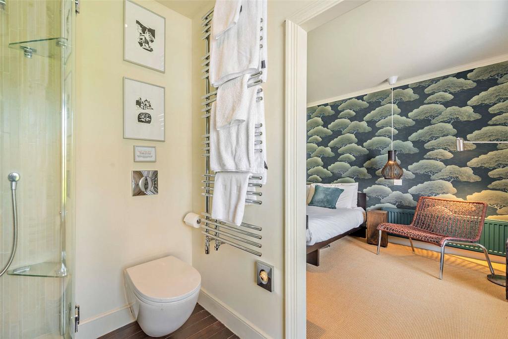 En Suite Shower Room