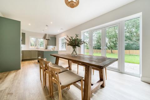 5 bedroom detached house for sale - Acorn Grove, Sarisbury Green, Southampton, Hampshire, SO31