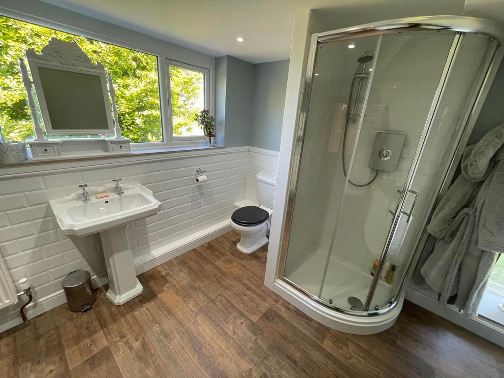 En Suite / Bathroom