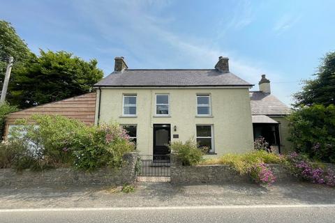 3 bedroom detached house for sale, Pentre Bryn, Nr New Quay, SA44