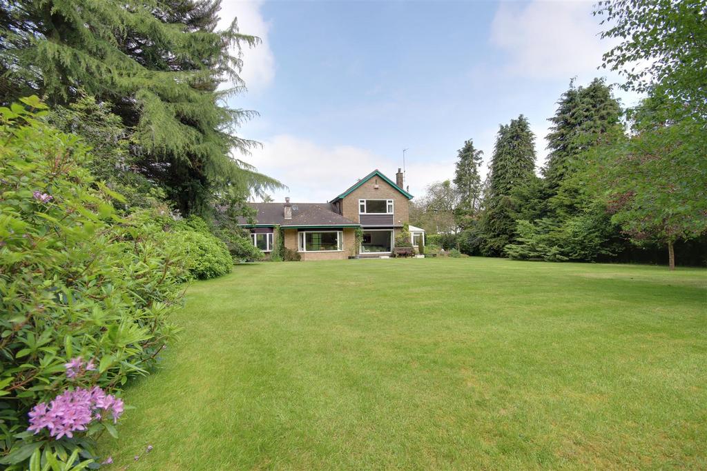 Tranby Lane, Anlaby 4 bed detached house for sale £725,000