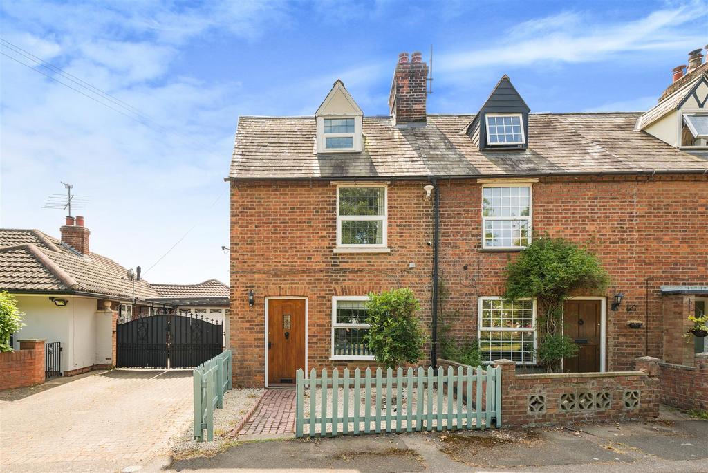 Wilstead Road, Elstow, Bedford 2 bed end of terrace house for sale £300,000