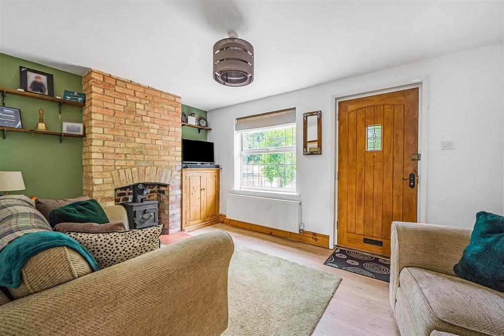 Wilstead Road, Elstow, Bedford 2 bed end of terrace house for sale £