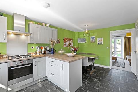 3 bedroom semi-detached house for sale, Wren Green Way, Wrenthorpe, Wakefield, West Yorkshire, WF2