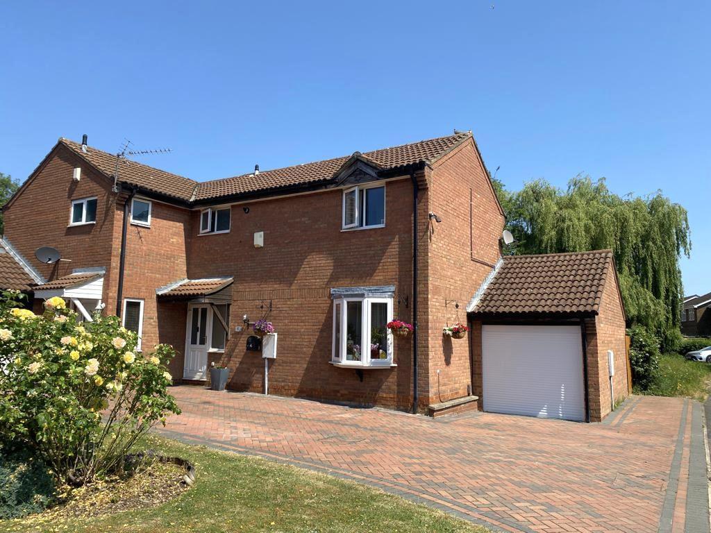 Woodborough Gardens, Wakes Meadow, Northampton NN3 3 bed semidetached