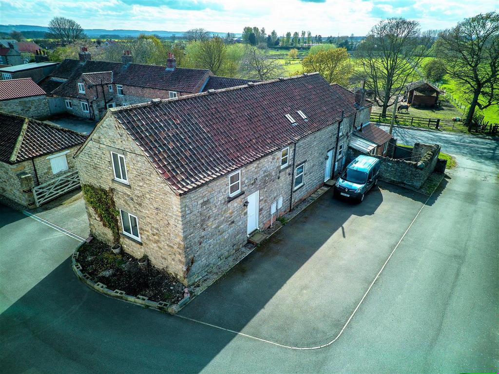 Main Street, Seamer, Scarborough 2 bed cottage for sale £140,000