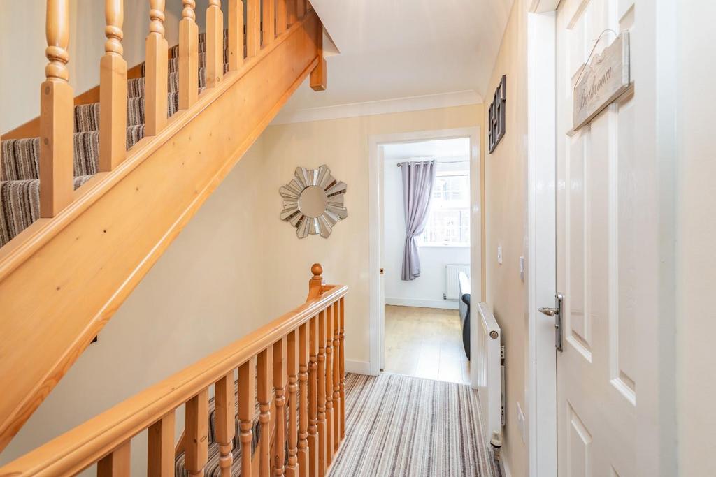 8558618-interior06.jpg