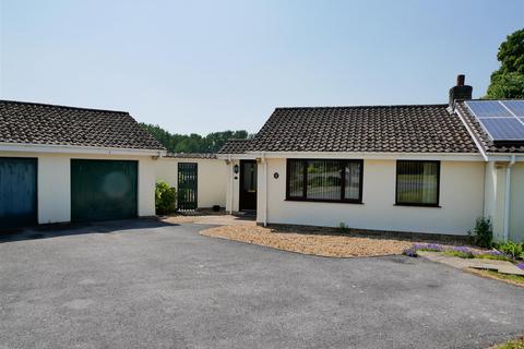 2 bedroom semi-detached bungalow for sale - Savernake Drive, Calne