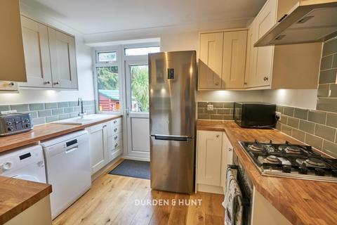21 Algers Close, Loughton, IG10 4NH