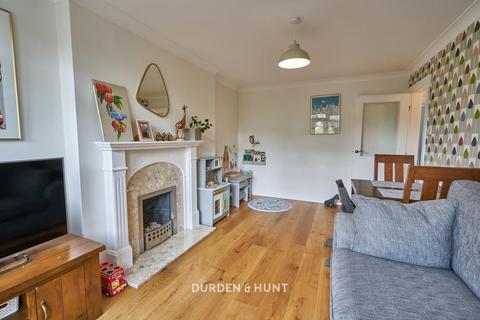 21 Algers Close, Loughton, IG10 4NH