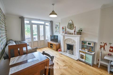 21 Algers Close, Loughton, IG10 4NH