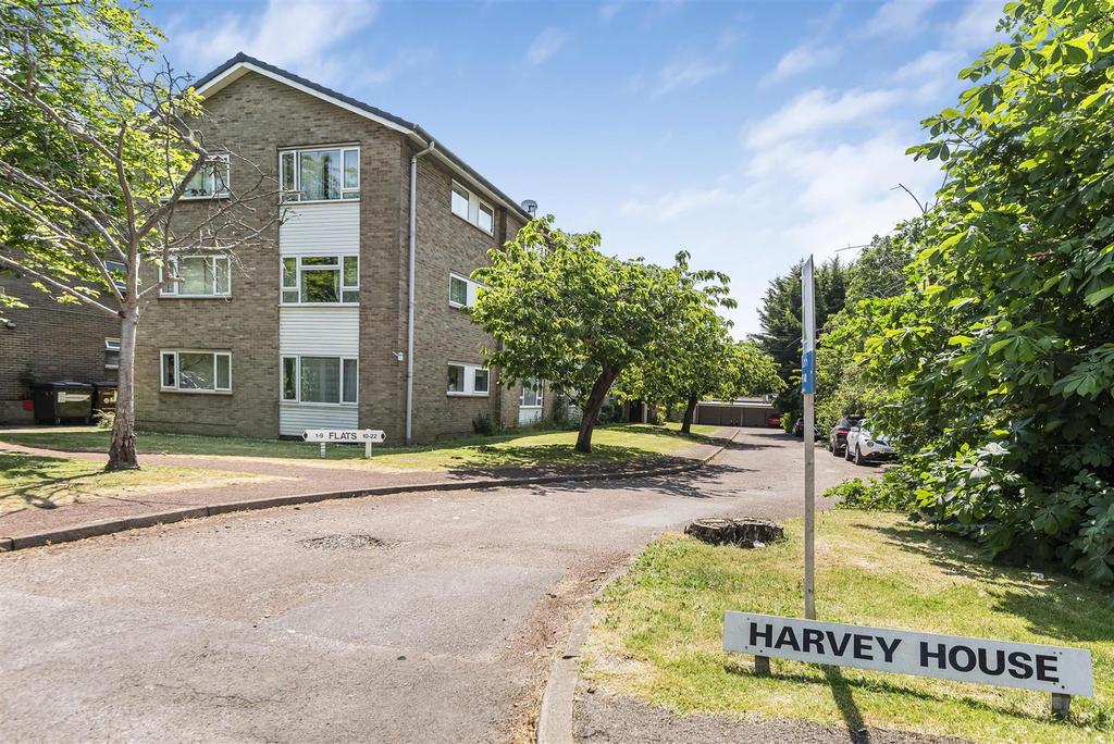 Harvey House, Westcote Road, Reading 1 bed apartment for sale £190,000