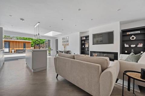 45 Fernhurst Road, Ashford, TW15 1AQ