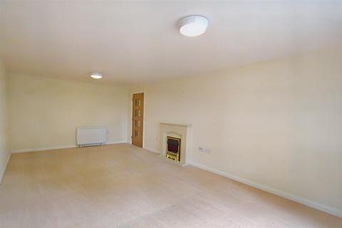 2 bedroom apartment for sale, Eastgate, Pickering