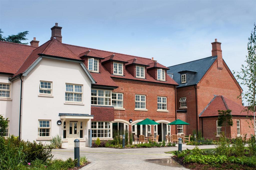 Wykeham Court, Winchester Road, Wickham, Fareham 1 bed apartment £275,000