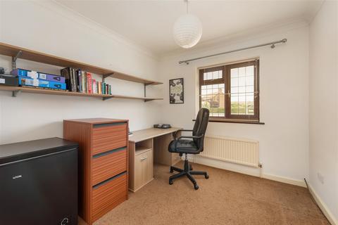 12 The Ridings, Chestfield, Whitstable, CT5 3PE