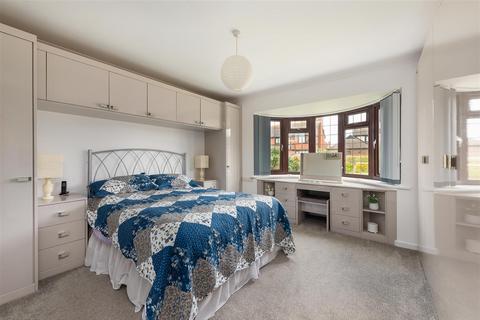 12 The Ridings, Chestfield, Whitstable, CT5 3PE