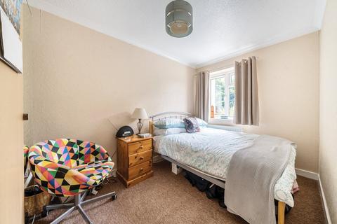 4 Hillside Road, Lower Stondon, Henlow, SG16 6LQ