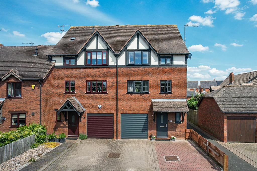 Old Town Mews, Old Town, StratfordUponAvon 4 bed townhouse for sale