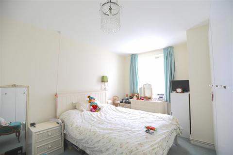 1 bedroom flat for sale, Finchley Road, London NW11