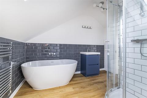 59 Hook Road, Epsom, KT19 8TP