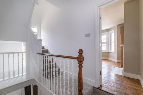 59 Hook Road, Epsom, KT19 8TP
