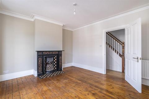 59 Hook Road, Epsom, KT19 8TP