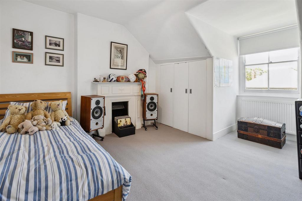 Grosvenor Road, W4 - FOR SALE