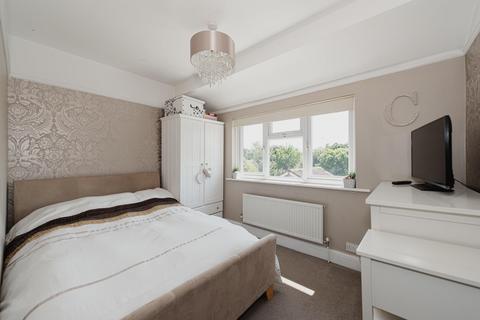 19 Dorking Road, Epsom, KT18 7JR
