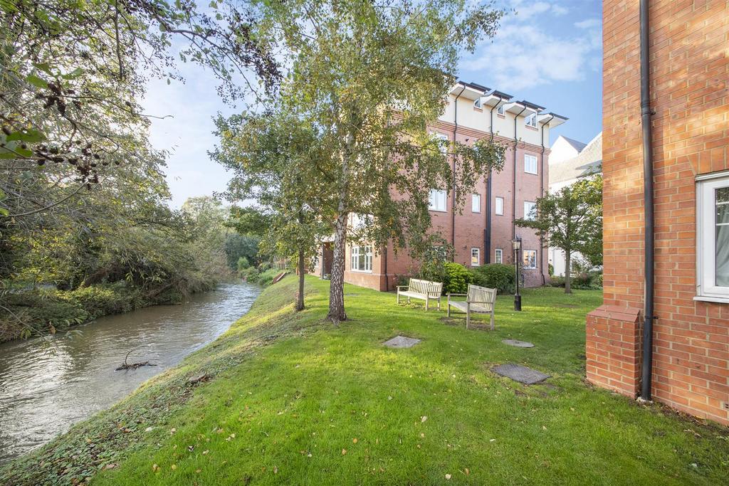 River View Terrace, Abingdon OX14 2 bed apartment £1,325 pcm (£306 pw)
