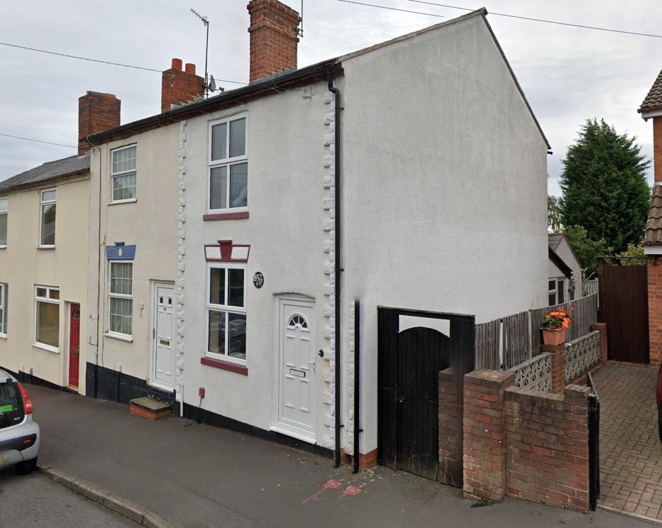 Victoria Road,Quarry Bank 2 bed terraced house £845 pcm (£195 pw)