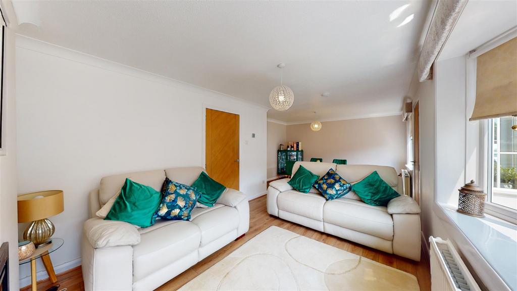 Coursington Gardens, Motherwell 3 bed terraced house £125,995