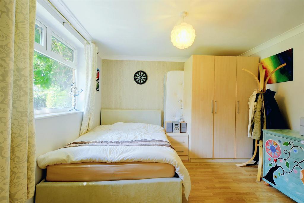Bedroom 1 1.jpeg
