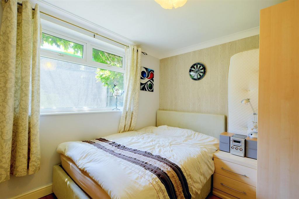 Bedroom 1 2.jpeg