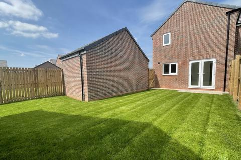 3 bedroom detached house for sale, Plot 014, Renmore at Hillcrest Gardens, Middlefield Lane, Gainsborough DN21