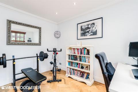 1 Dig Dag Hill, Cheshunt, Waltham Cross, EN7 6NS