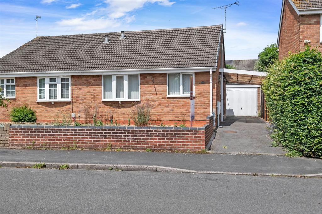 Cardigan Road, Bedworth 2 bed semidetached bungalow for sale £165,000