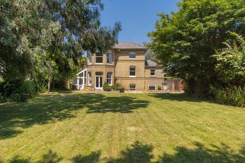 6 bedroom detached house for sale - Ryde, Isle Of Wight