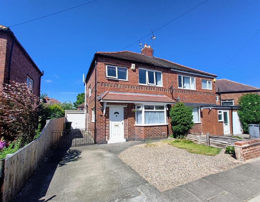 Danum Road, Fulford, York, YO10 4LD 3 bed semidetached house £360,000