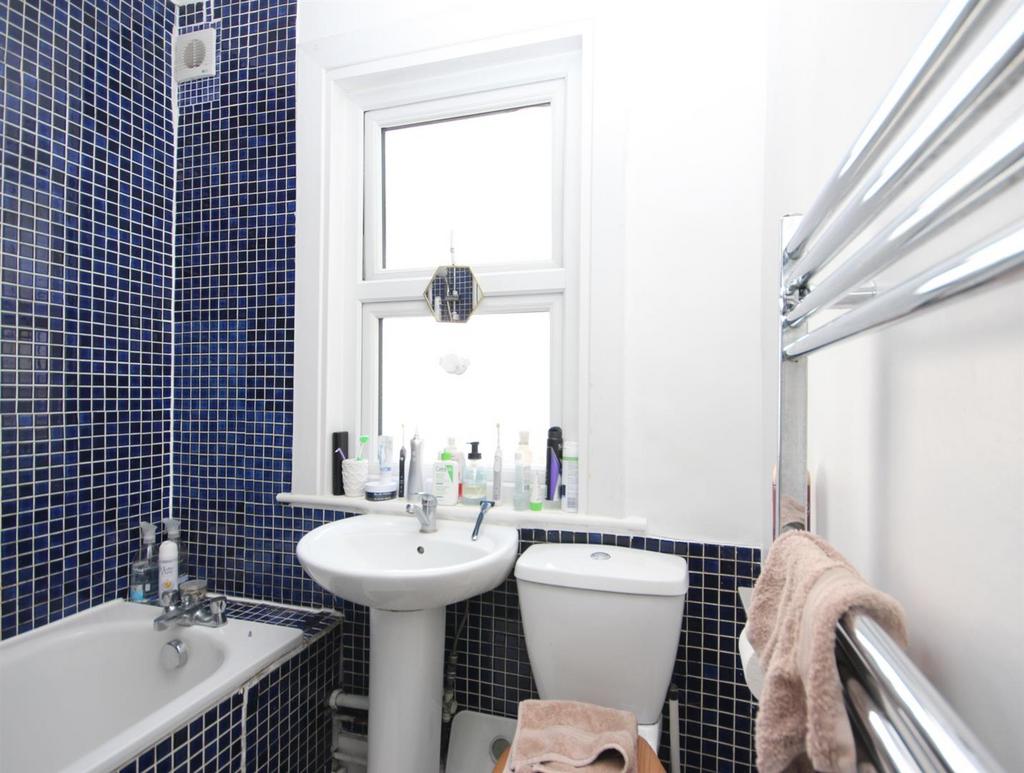 Bathroom.JPG