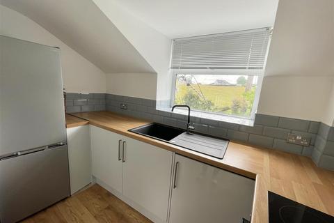 4 Penrhiw, Talybont, SY24 5EB