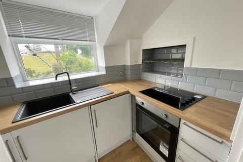 4 Penrhiw, Talybont, SY24 5EB