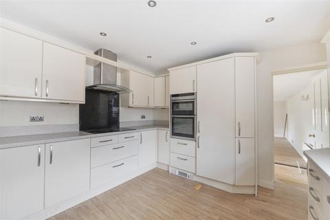 3 bedroom apartment for sale, High Street, Hadlow, Tonbridge