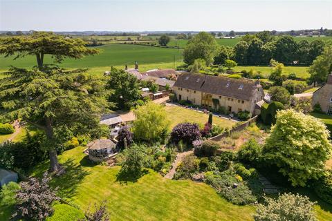 5 bedroom detached house for sale, Leckhampstead Road, Wicken, Milton Keynes