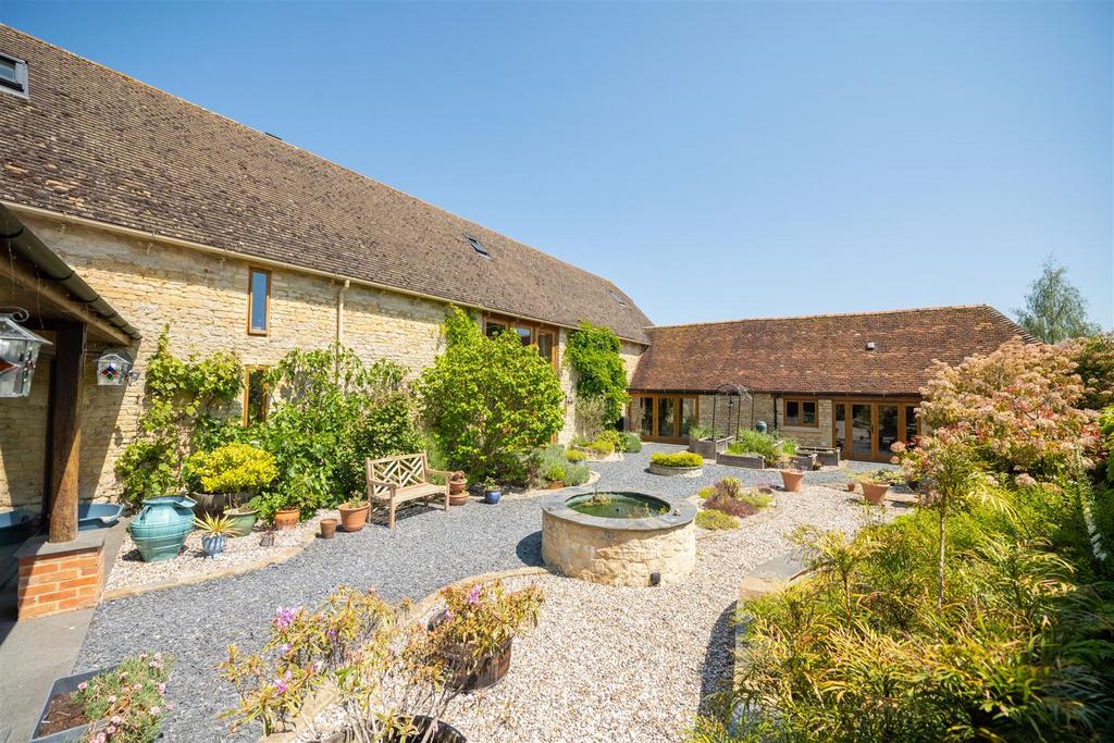 Courtyard Garden