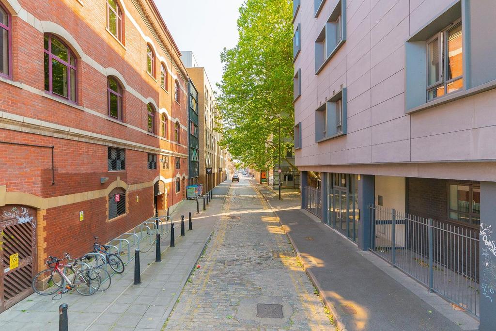 ESUOHREDLIW73 - External A.jpg